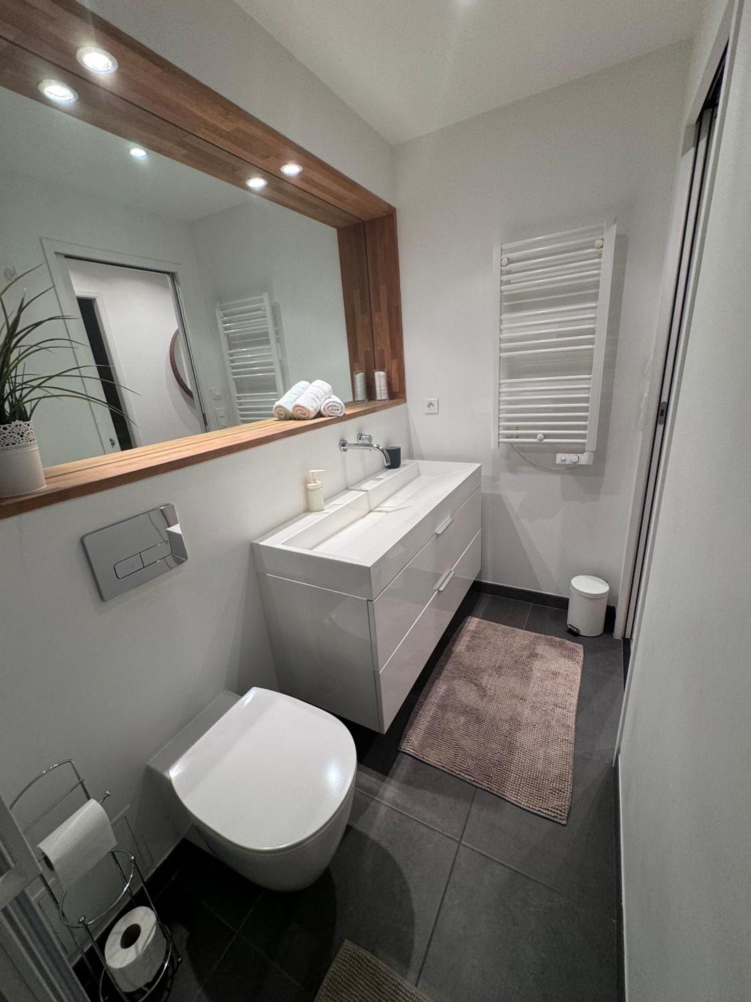 Vieil Antibes Apartment With Ac 320M From Beach Bagian luar foto